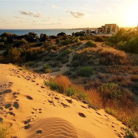 Chateau Del Marina Apart Complex Aparthotel Nesebar Exterior foto